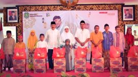 Setiap jelang Hari Raya Idul Fitri Pemkab Sumenep santuni anak yatim dan kaum dhuafa, acara ini bertempat di Pendopo Agung Keraton Sumenep, Selasa sore, 2/4/2024 (Foto: istimewa) 