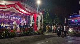 Wakil Bupati Sumenep Hj. Dewi Khalifah melepas pemberangkatan Calon Jamaah Haji kloter 96 dan 97 menuju Surabaya Jumat 7/6/2024 (Foto: nolesa.com) 