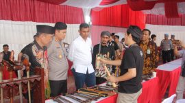Pertamakali, Polres Sumenep Fasilitasi Pameran Keris dan Batu Akik (Foto: istimewa) 
