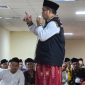 Jamaah Haji Kloter 96 Sumenep Dapat Pengarahan dari Petugas Haji Sebelum ke Arafah (Foto: Hairil Fajar/nolesa.com) 