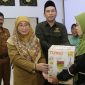 Baznas Sumenep serahkan bantuan alat usaha kepada perempuan kepala keluarga (pekka) Selasa 9/7/2024 (Foto: istimewa) 