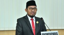 Bupati Sumenep, Dr. H. Achmad Fauzi Wongsojudo saat sidang terbuka promosi doktor di Unmer Malang, Jumat 12/7/2024 (Foto: istimewa) 