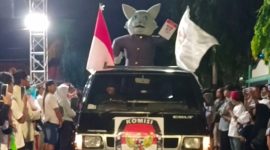 Kirab Si Jalih dan Si Busok Maskot Pilkada 2024 untuk Pilgub Jatim dan Pilbup Sumenep oleh KPU Sumenep, Rabu malam 31/7/2024 (foto: nolesa.com) 