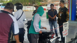 Bagian Perekonomian dan SDA Setkab Sumenep Lakukan Monev ke SPBU (foto: ist) 