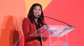 Menteri Komdigi RI, Meutya Hafid saat sambutan dalam forum Google Cloud Summit Jakarta 2025, Kamis kemarin, 22/5/2025 (foto: ist)