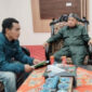 Ketua DPRD Sumenep, H. Zainal Arifin menerima kunjungan Toipul mahasiswa Unisma asal Sumenep, Senin 19/5/2025 (foto: ist) 