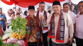 Wamen Koperasi Ferry Juliantono saat menghadiri Dialog Percepatan Pembentukan Koperasi Desa/Kelurahan Merah Putih Provinsi Maluku di Kota Ambon, Rabu 18/6/2025 (foto: IP) 