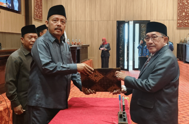 Pembahasan Raperda LPJ APBD Sumenep 2024 Rampung, Senin, 2/6/2025 (foto: humas DPRD) 