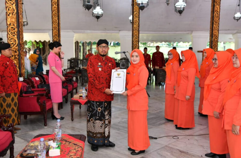 Pelantikan pengurus GOW Kabupaten Sumenep masa bakti 2025-2030 di Pendopo Agung Keraton Sumenep, Jumat, 4/7/2025 (foto: ist) 