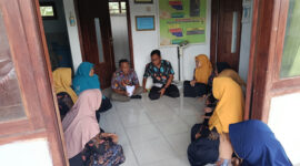 Puskesmas Pragaan gelar Posyandu di Desa Sentol Daya, Kamis, 3/7/2025 (foto: for NOLESA.COM) 