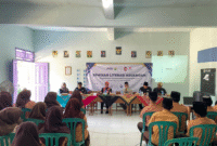 JMSI bersama BPRS Bhakti Sumekar mengadakan seminar literasi keuangan di Yayasan Ponpes Al-Ittihad, Desa Lembung Timur, Kecamatan Lenteng, Kabupaten Sumenep, Sabtu, 13/9/2025 (foto: NOLESA.COM)