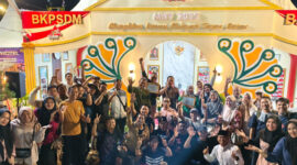 Bappeda bersama BKPSDM Kabupaten Sumenep kembali meraih penghargaan Best Booth dalam ajang Madura Night Vaganza 2025 di GOR A. Yani Panglegur Sumenep, Rabu malam, 3/9/2025 (foto: IST) 