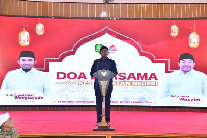 Pemerintah Kabupaten Sumenep bersama elemen masyarakat menggelar doa bersama untuk keselamatan negeri di Pendopo Agung Keraton Sumenep, Selasa, 2/9/2025 (foto: IST) 