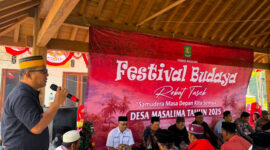 Ketua Komisi I DPRD Sumenep, Darul Hasyim Fath menyampaikan sambutan dalam acara Festival Budaya di Masalima, Masalembu, Rabu, 17/9/2025 (foto: Ist) 
