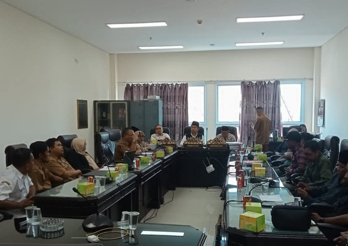 Komisi IV DPRD Kabupaten Sumenep menerima audiensi Pemuda Reformasi Sumenep (PRS) Selasa, 23/9/2025 (foto: humas DPRD)
