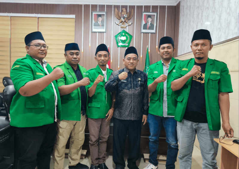 Satgas Baanar PC GP Ansor Sumenep silaturahim dengan Kepala Kemenag Sumenep, KH. Abdul Wasid, Rabu, 26/11/2025 (Foto: Ist)