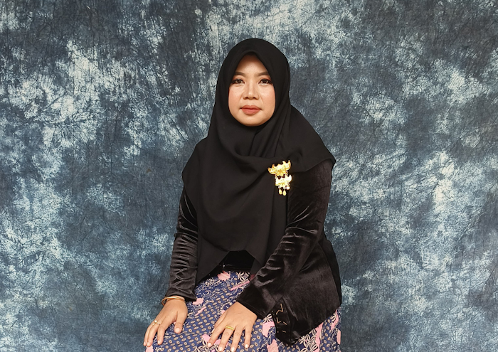 Kepala Desa Romben Guna, Dungkek, Yunni Nur Fatjrona (for NOLESA.COM) 