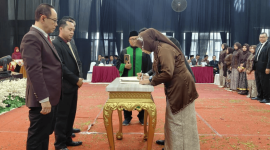 Unija Madura kukuhkan 285 perawat dan bidan, Rabu, 3/12/2025 (Foto: Ist)