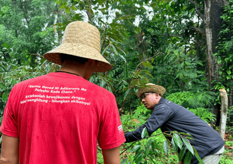 Politisi PDIP Darul Hasyim Fath galakkan gerakan hijau di Pulau Masalembu (Foto: Ist)