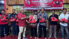DPC PDIP Tulungagung Perkuat Silaturrahim dan Salurkan Sembako (Foto: Ist)