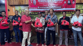 DPC PDIP Tulungagung Perkuat Silaturrahim dan Salurkan Sembako (Foto: Ist)