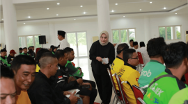 Jelang Idulfitri 1447 H, Said Abdullah Berbagi dengan Ojol di Sumenep (Foto: Ist)