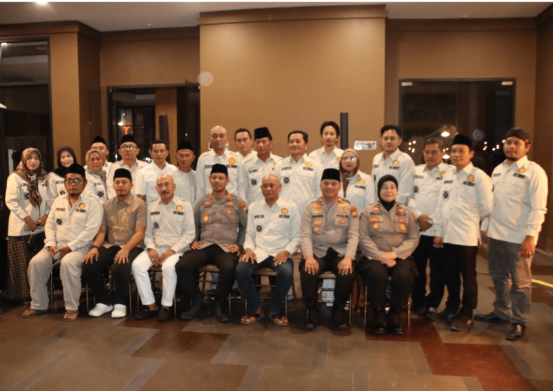 Hangatkan Suasana Lebaran, Polres Sumenep Ngopi Bersama dengan PKDI (Foto: Istimewa)