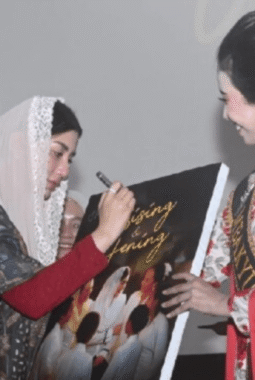 Novita Hardni Nyalakan Api Perjungan Kartini Masa Kini