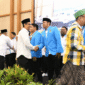 Sekda Sumenep Agus Dwi Saputra beserta seluruh undangan memberikan memberi ucapan selamat kepada DPD KNPI Sumenep periode 2026-2029 (Foto: Istimewa)