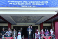 Wakil Bupati Sumenep KH Imam Hasyim pimpin upacara Hardiknas dan Harkitnas ke-118 (Foto: Istimewa)