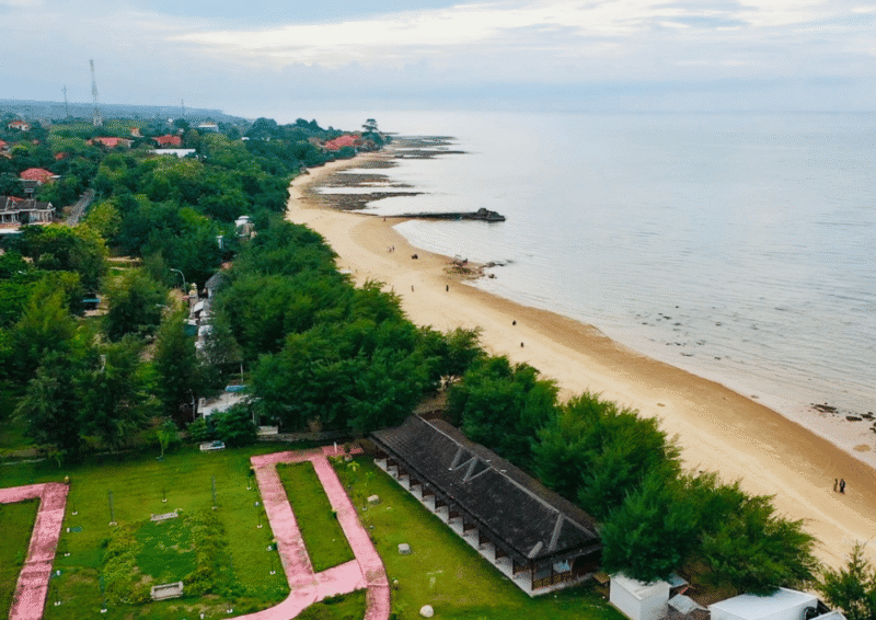Wisata Pantai Lon Malang, Sampang, Madura (Foto: Istimewa)