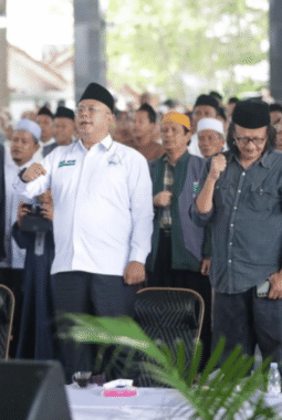 Kang Cucun Ajak Santri Melek Teknologi dan AI Saat Hadir di Cipasung