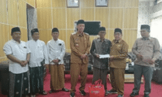 Wakil Bupati Sumenep Salurkan Bantuan kepada Korban Kebakaran di Giligenting