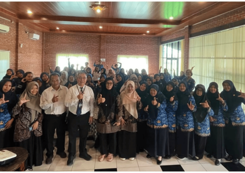 Tingkatkan Literasi Siswa, PBSI UNY Latih Guru SMP Kulon Progo Susun Perangkat Pembelajaran Berbasis Deep Learning