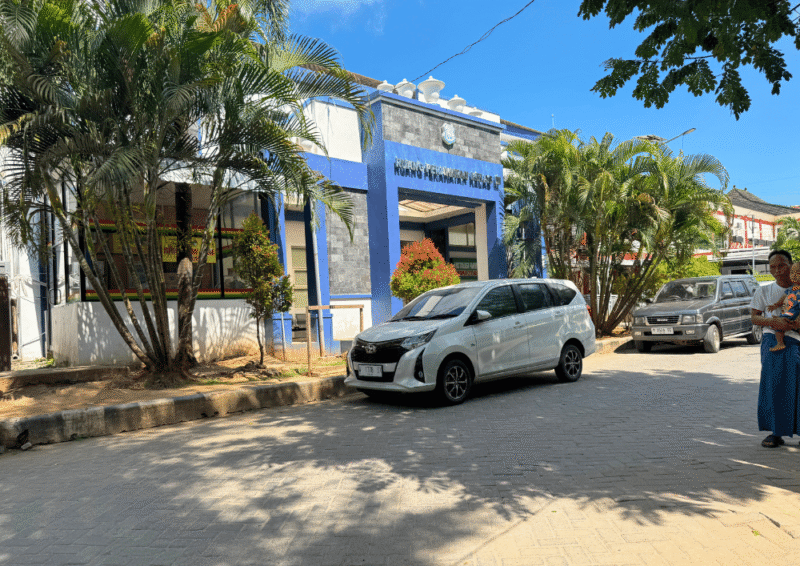 Sebagian halaman RSUD Moh. Anwar Sumenep terlihat bersih dan sejuk (Foto: NOLESA.COM)