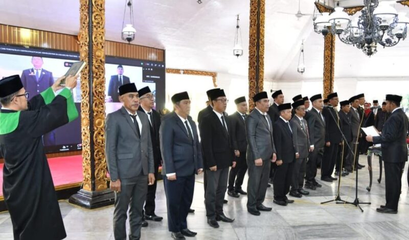 Lantik 25 Pejabat Administrator, Bupati Fauzi Minta ASN Tingkatkan Kinerja dan Percepat Program Prioritas (Foto: Istimewa)