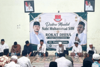 Camat Gapura, Sumenep, Kamiluddin saat menghadiri Dzikro Maulid Nabi Muhammad SAW dan Rokat Desa Longos, Senin malam, 27/7/2026 (for NOLESA.COM)