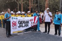 Camat Gapura, Kamiluddin melepas lomba gerak jalan antar pelajar, Rabu, 19/8/2026 (Foto: Istimewa)