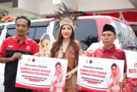 Kado HUT ke-81 RI, Novita Hardini Hadiahkan Dua Ambulans Gratis untuk Warga Trenggalek (Foto: Istimewa)
