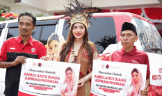 Kado HUT ke-81 RI, Novita Hardini Hadiahkan Dua Ambulans Gratis untuk Warga Trenggalek