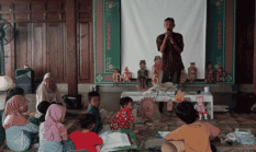 Menghidupkan Prajurit Keraton di Jemari Generasi Alpha