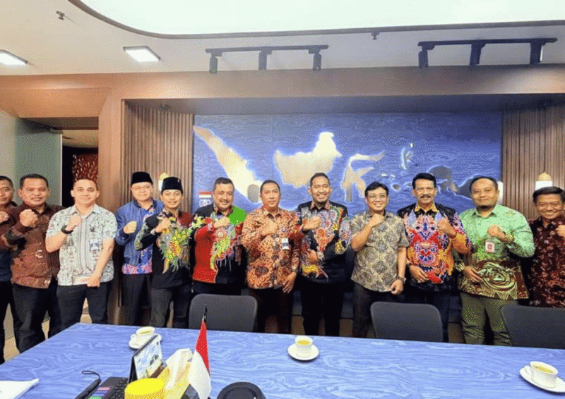 Bawa Keluhan Warga, Bupati Sumenep Perjuangkan Transportasi Laut ke Kemenhub (Foto: Istimewa)