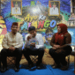 Bupati Fauzi saat mengunjungi Stand Festival Desa Wisata dalam rangkaian Madura Culture Festival (MCF) 2026 di GOR A. Yani Panglegur (Foto: Istimewa)