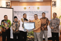 SKK Migas-KEI Raih Penghargaan Bupati Sumenep atas Program Peningkatan Kompetensi Guru (for NOLESA.COM)