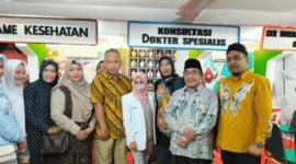 Wabup Sumenep mengunjungi stan RSUD Moh Anwar di MCF 2026 (Foto: Istimewa)