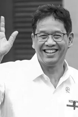 Mengapa Purbaya Dipecat? Ini Kata Ekonom