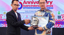 Membanggakan: Dr. Ir. Arif Firmanto, S.TP., M.Si., IPU., ASEAN Eng., Kepala Bappeda Kabupaten Sumenep, menerima penghargaan sebagai Tokoh Perencanaan Pembangunan Daerah Inovatif dan Strategis (for NOLESA.COM)